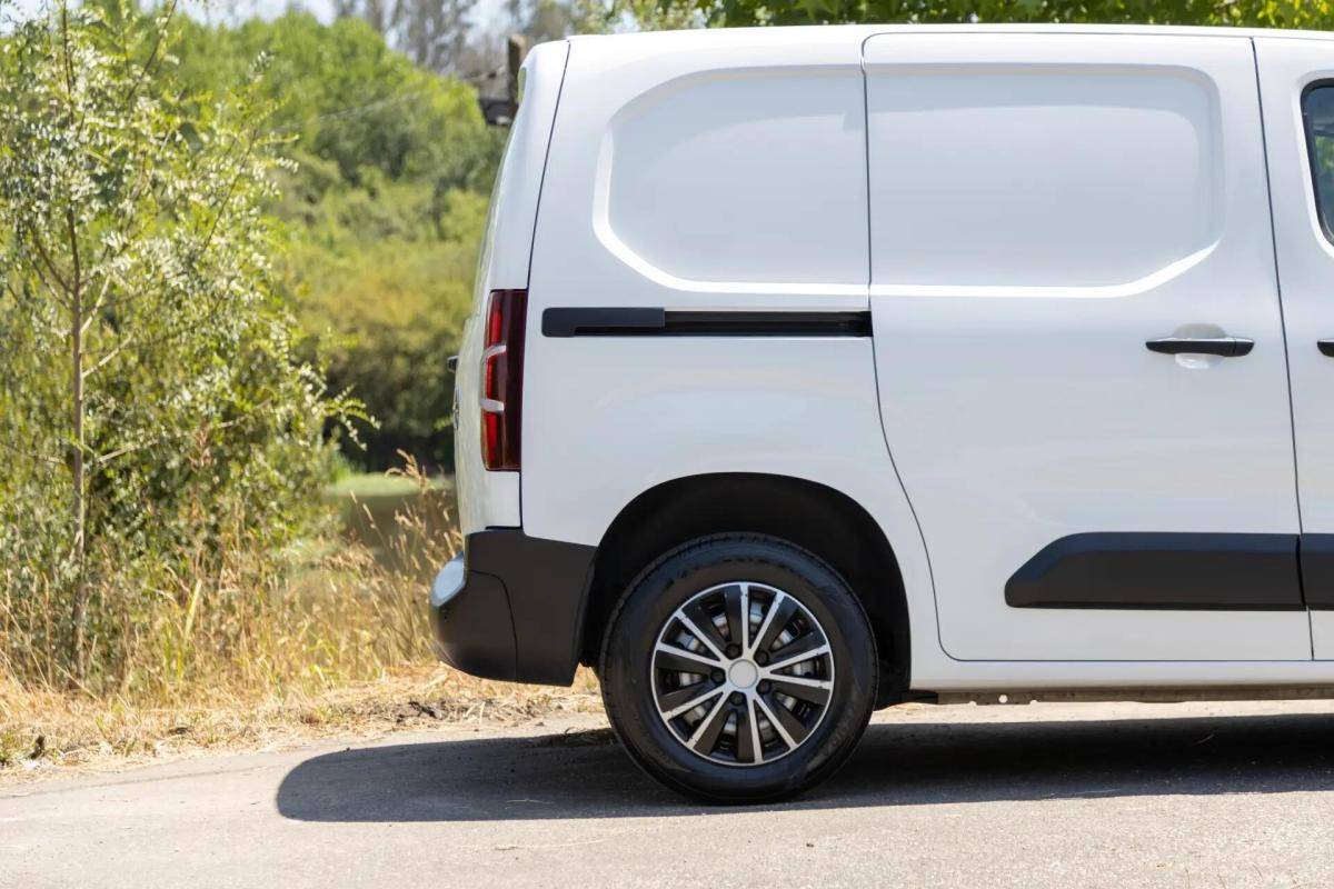 opel-combo-2021-diesel-1499cc