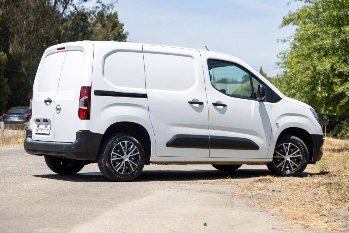 opel-combo-2021-diesel-1499cc