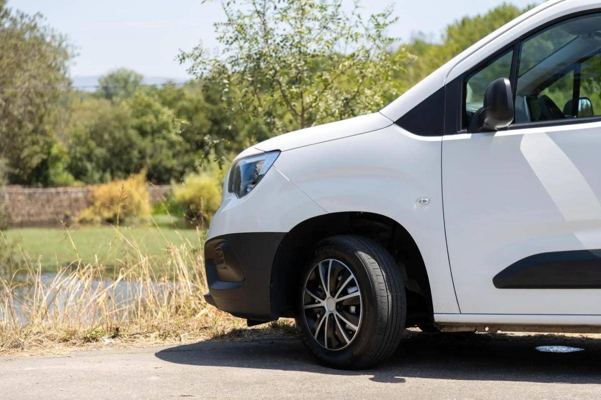 opel-combo-2021-diesel-1499cc
