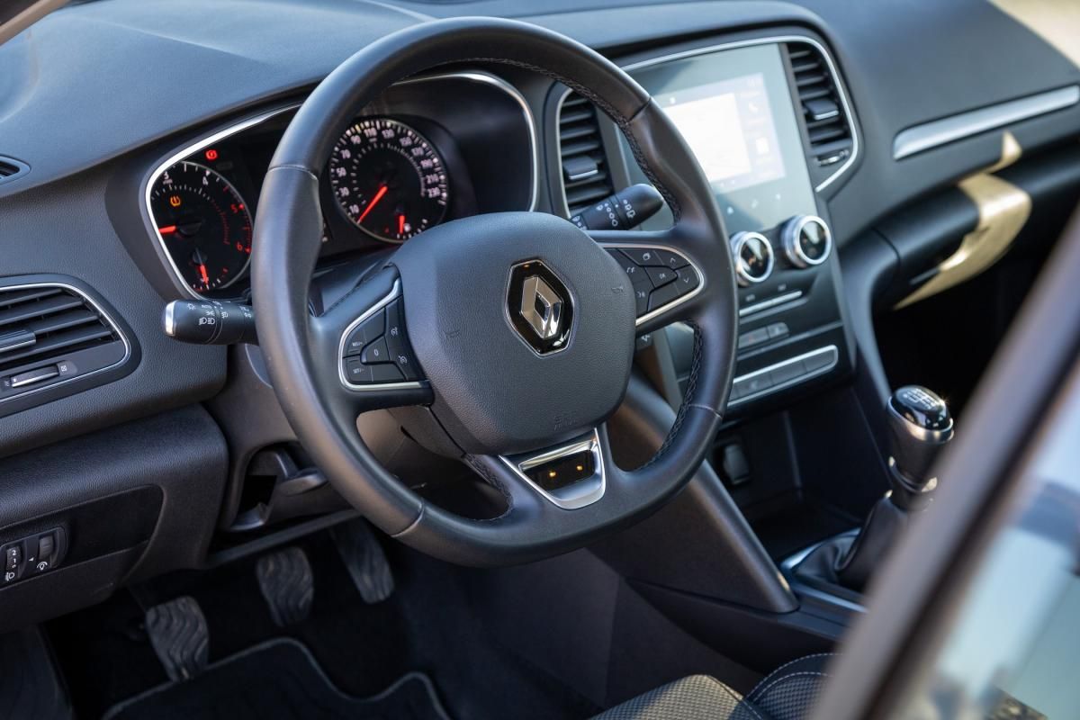 renault-megane-2022-diesel-1461cc