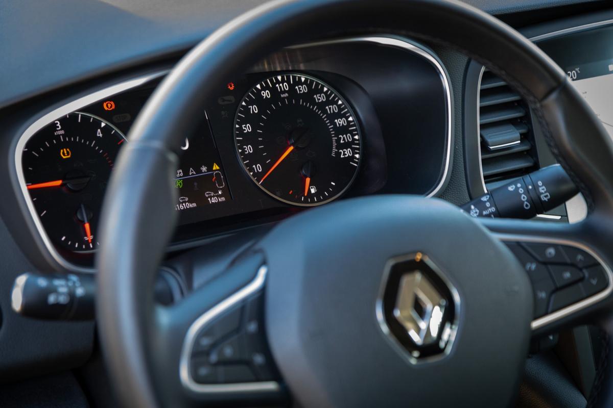 renault-megane-2022-diesel-1461cc