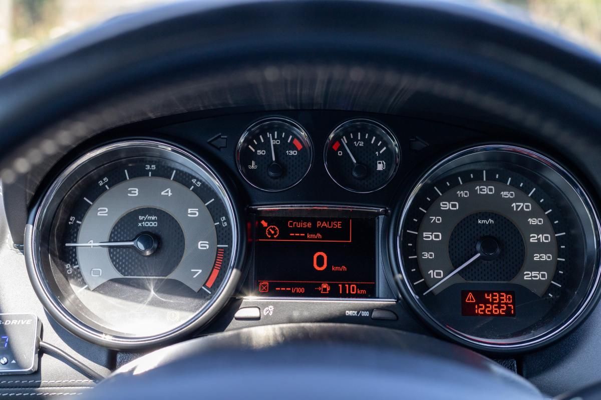 peugeot-rcz-2010-gasolina-1598cc