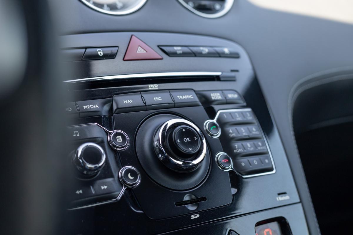 peugeot-rcz-2010-gasolina-1598cc
