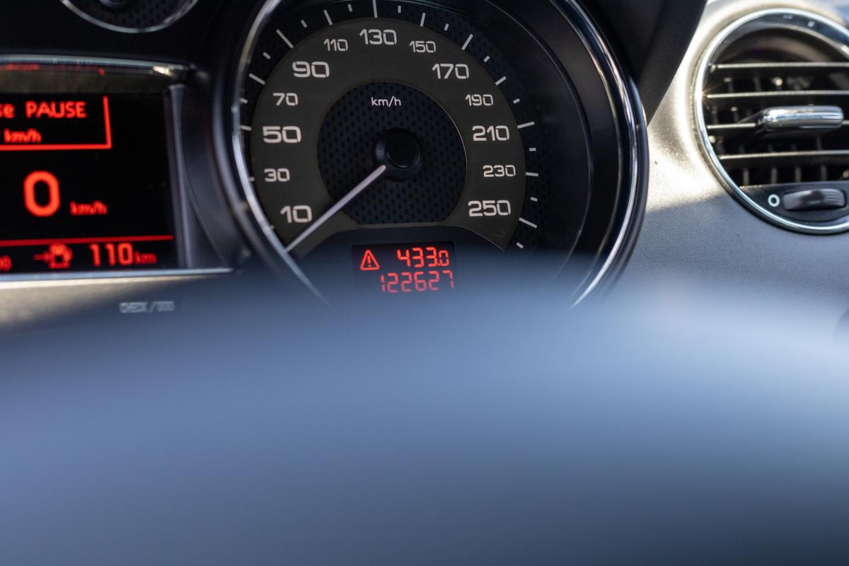 peugeot-rcz-2010-gasolina-1598cc