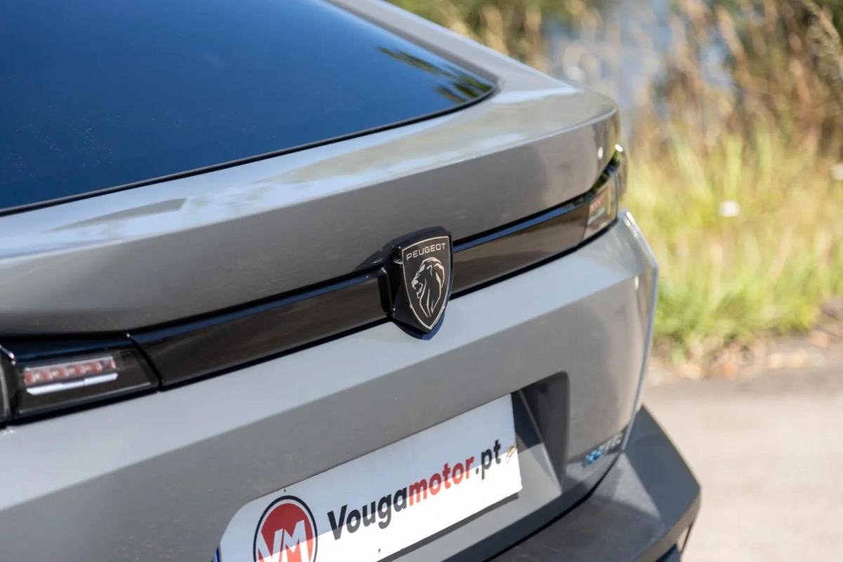 peugeot-408-2023-hibrido-a-gasolina-1598cc