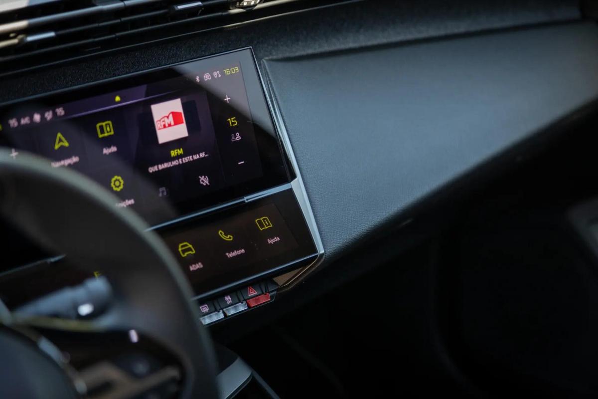 peugeot-408-2023-hibrido-a-gasolina-1598cc