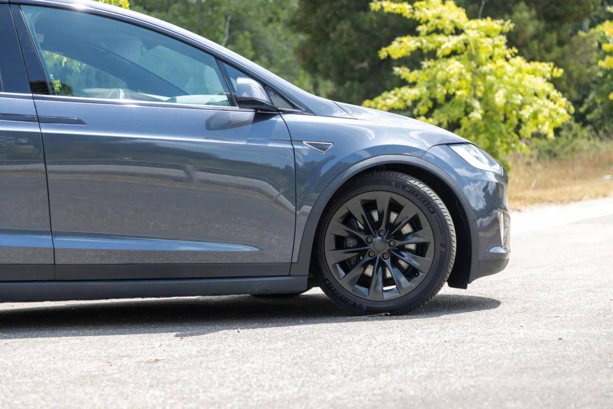 tesla-model-x-2016-eletrico-0cc
