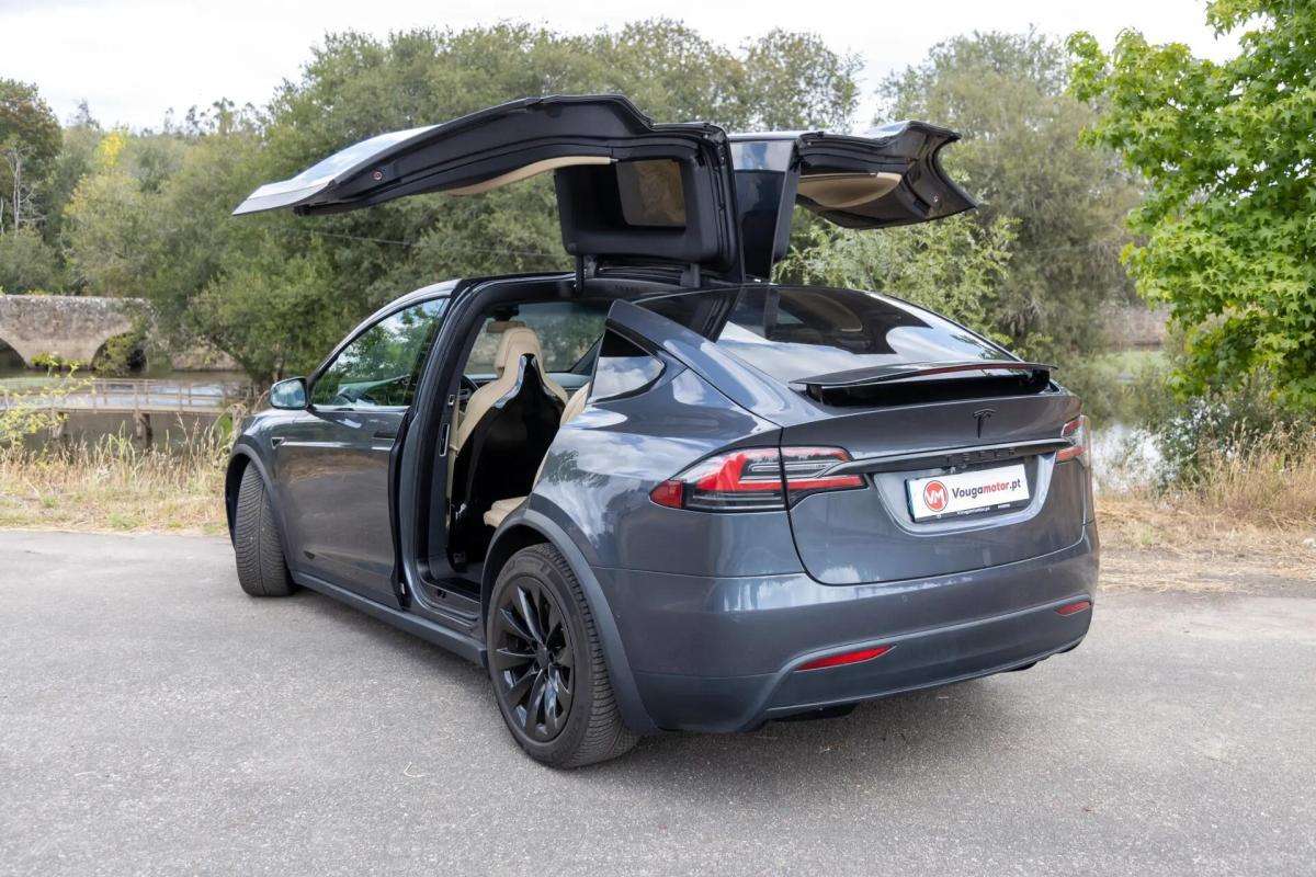 tesla-model-x-2016-eletrico-0cc