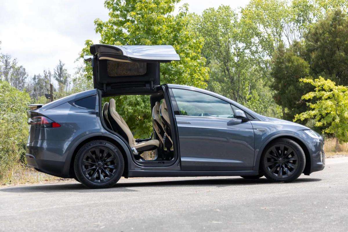 tesla-model-x-2016-eletrico-0cc