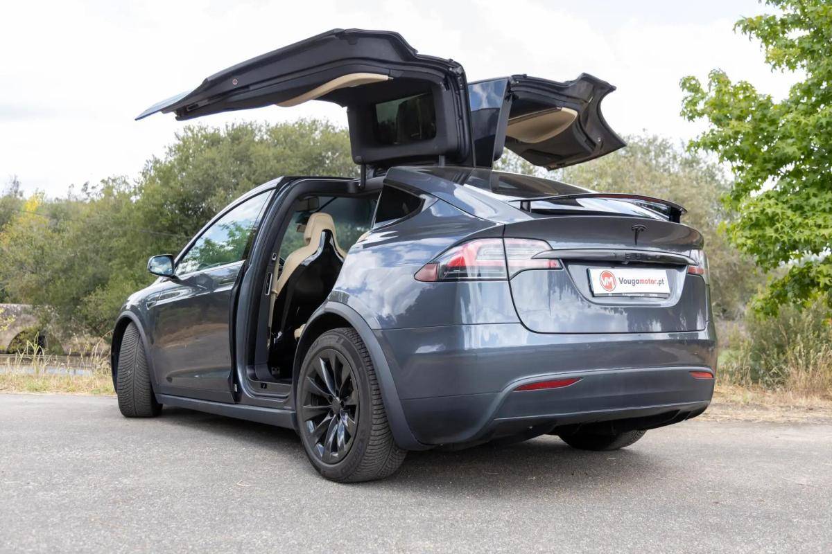 tesla-model-x-2016-eletrico-0cc