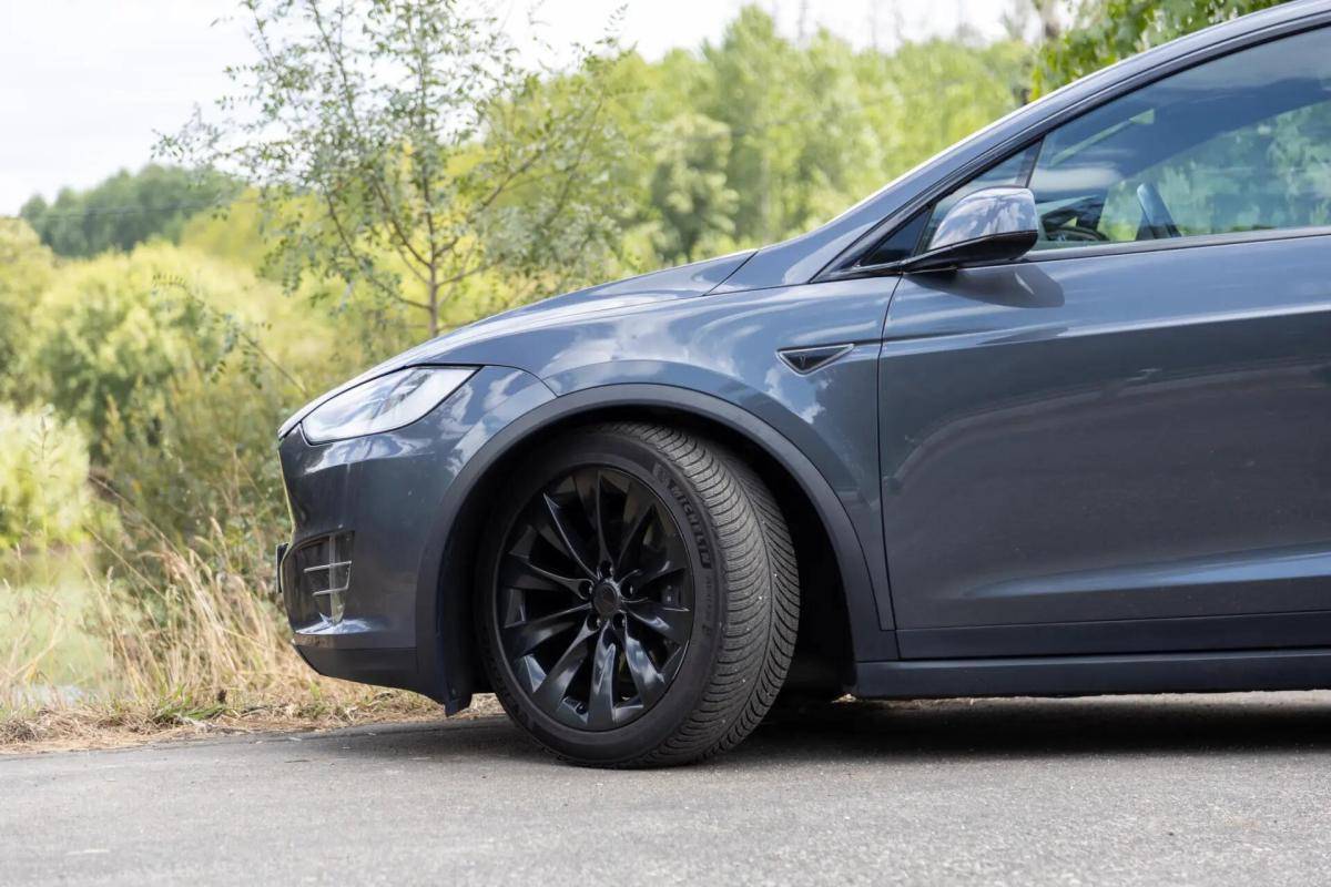 tesla-model-x-2016-eletrico-0cc