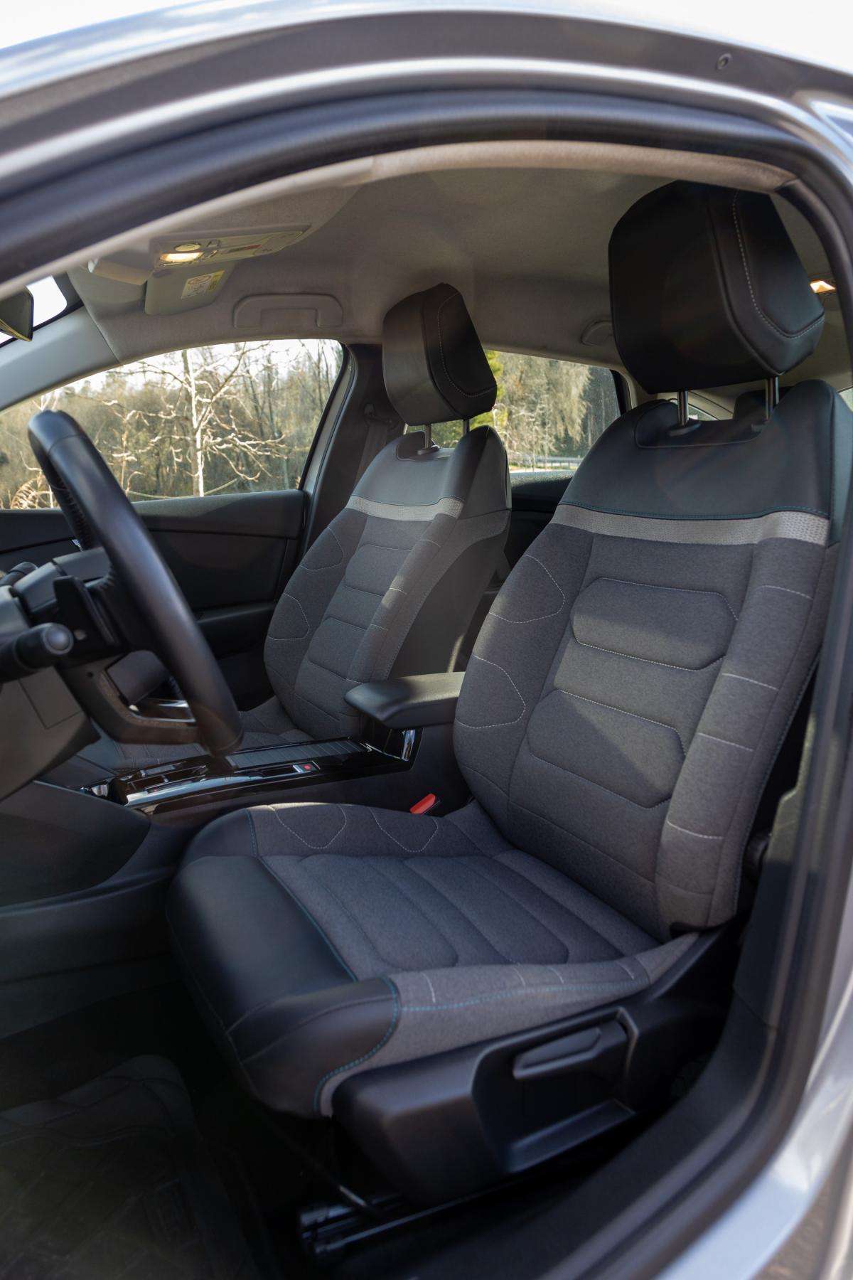 citroen-c4-2023-diesel-1499cc