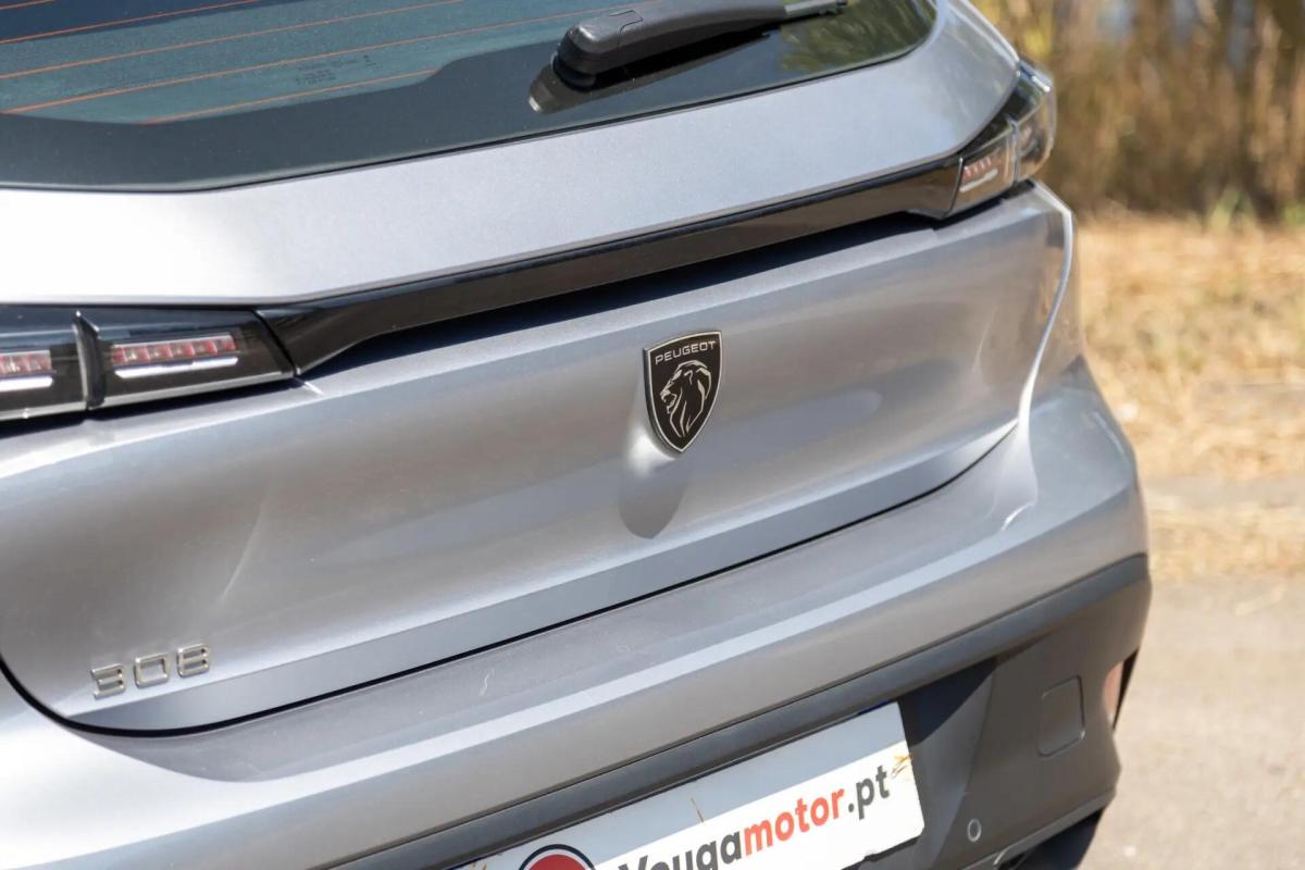 peugeot-308-2022-gasolina-1199cc