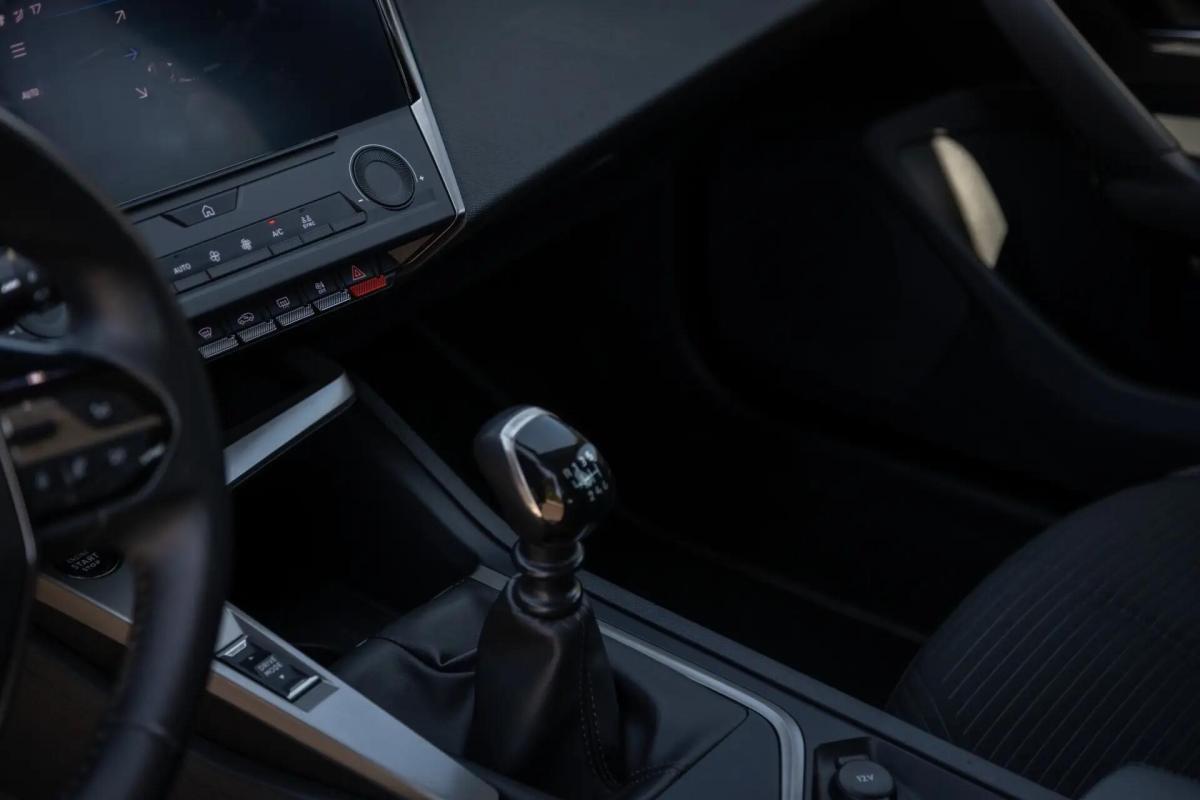 peugeot-308-2022-gasolina-1199cc