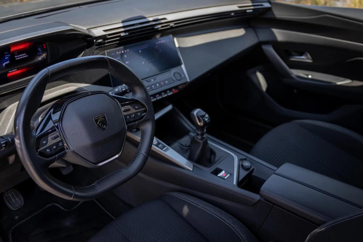 peugeot-308-2022-gasolina-1199cc