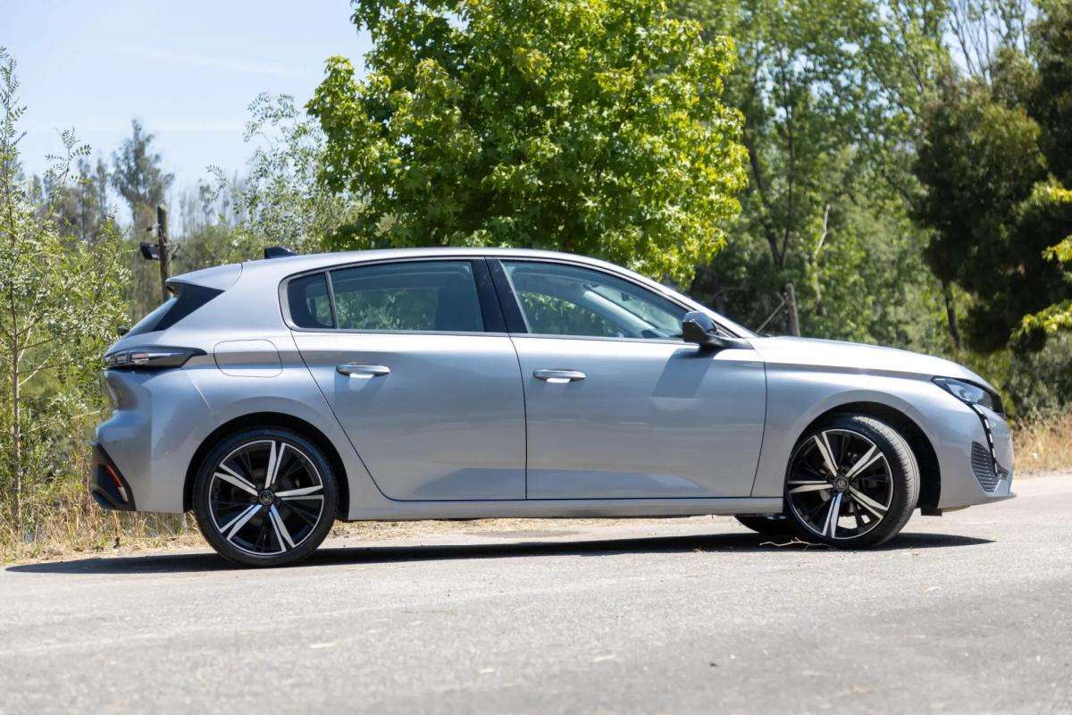 peugeot-308-2022-gasolina-1199cc