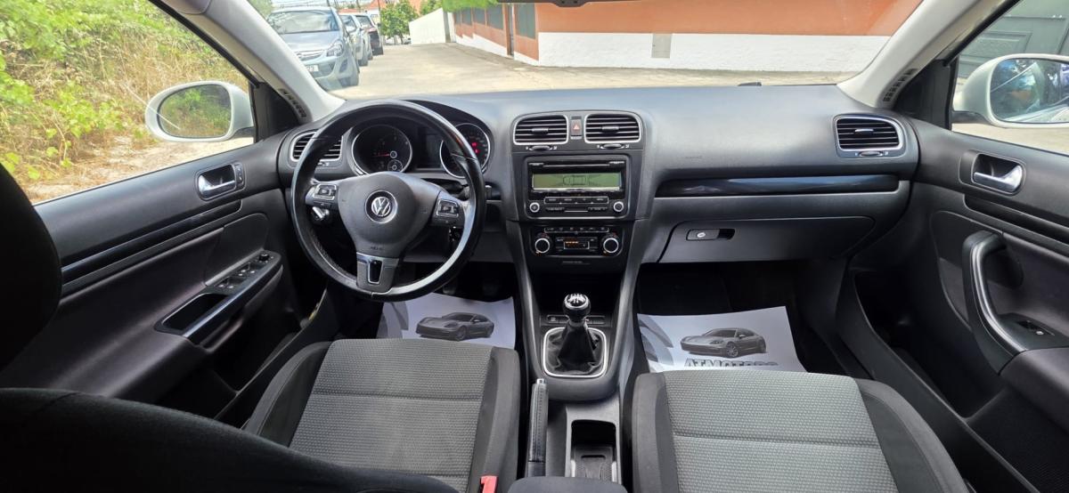 volkswagen-golf-variant-2010-diesel-1598cc