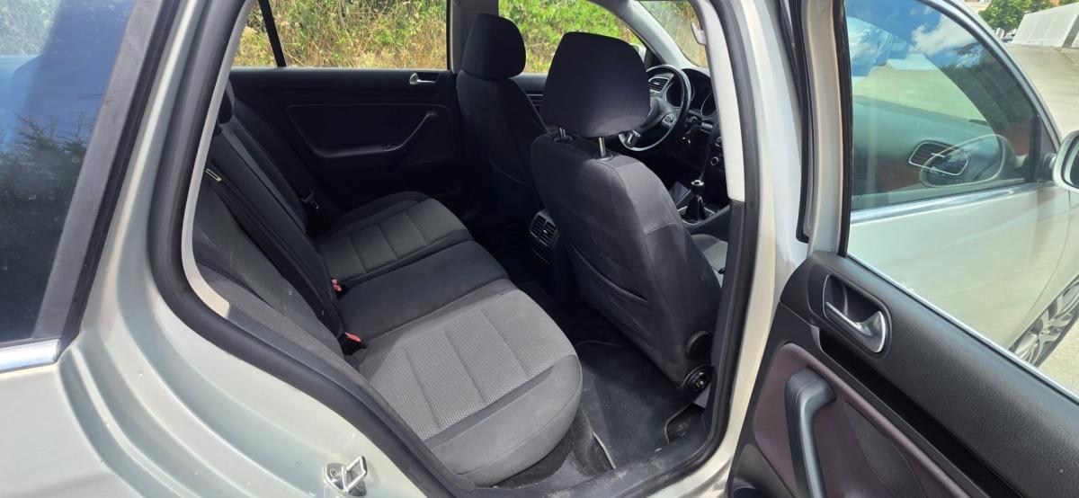 volkswagen-golf-variant-2010-diesel-1598cc