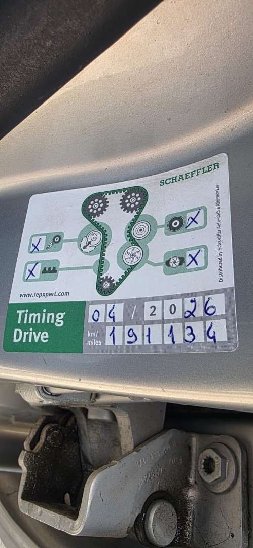 volkswagen-golf-variant-2010-diesel-1598cc