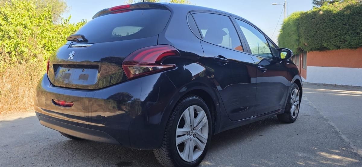 peugeot-208-2018-gasolina-1199cc