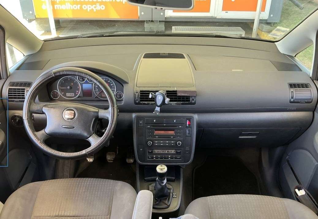 seat-alhambra-2010-diesel-1968cc