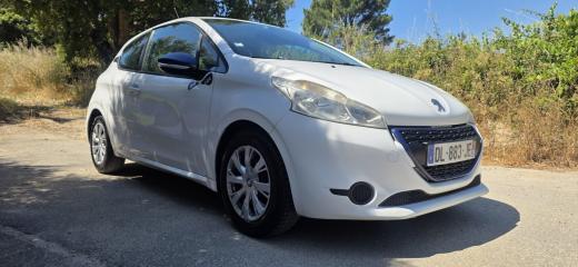 peugeot-208-2014-gasolina-999cc