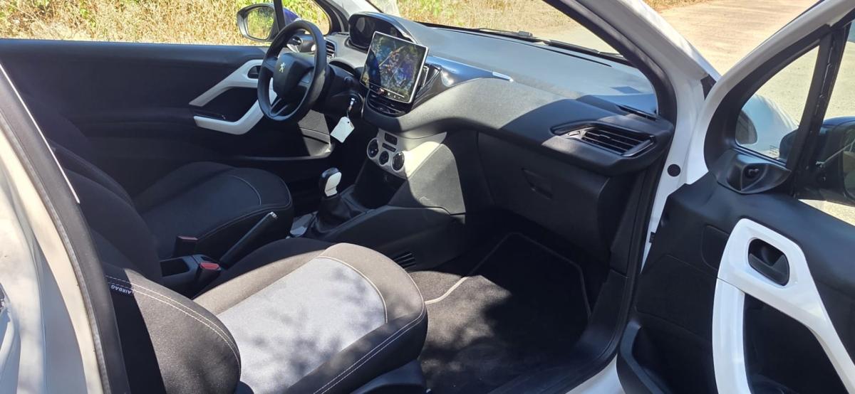 peugeot-208-2014-gasolina-999cc