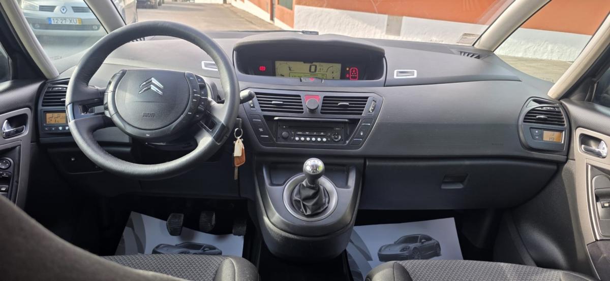 citroen-c4-picasso-2010-diesel-1560cc