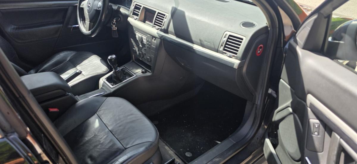 opel-vectra-caravan-2008-diesel-1910cc