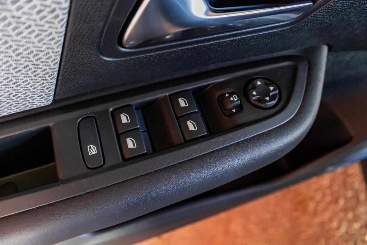 citroen-c4-1-2-puretech-2024-gasolina-1199cc