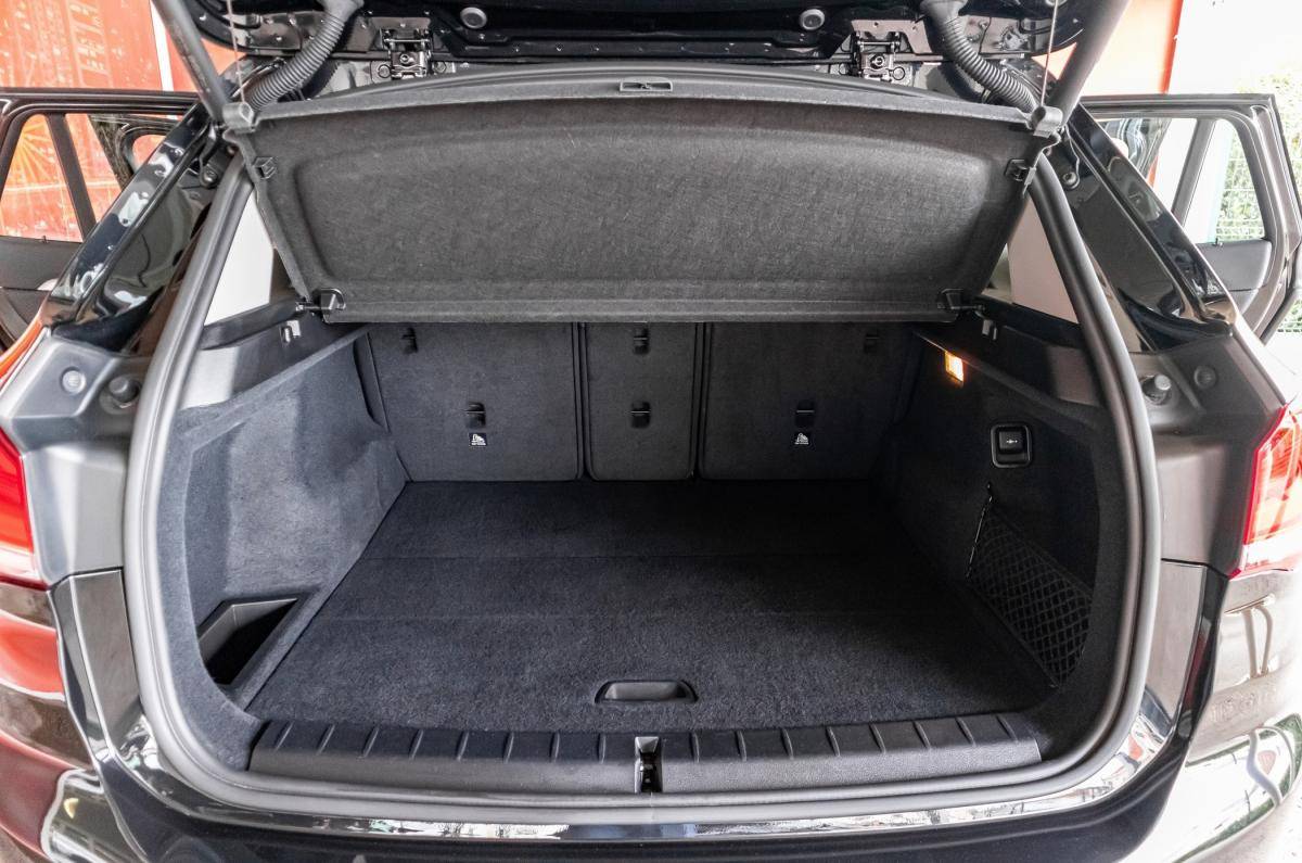 bmw-x1-2021-diesel-1496cc