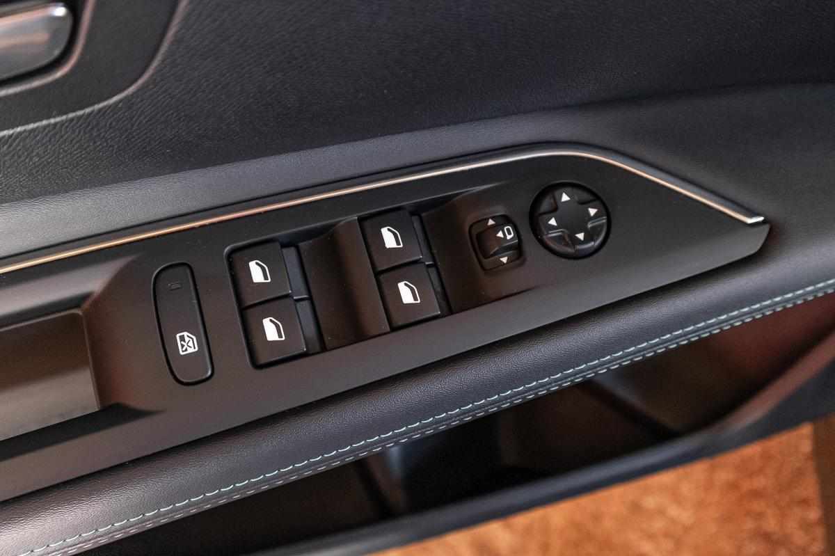 peugeot-3008-1-6-hybrid-11-8-kwh-2021-gasolina-1598cc