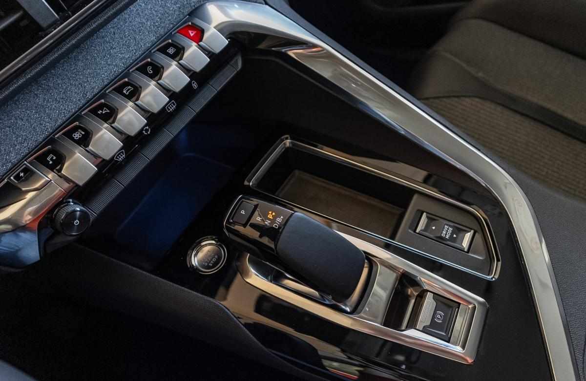 peugeot-3008-1-6-hybrid-11-8-kwh-2021-gasolina-1598cc