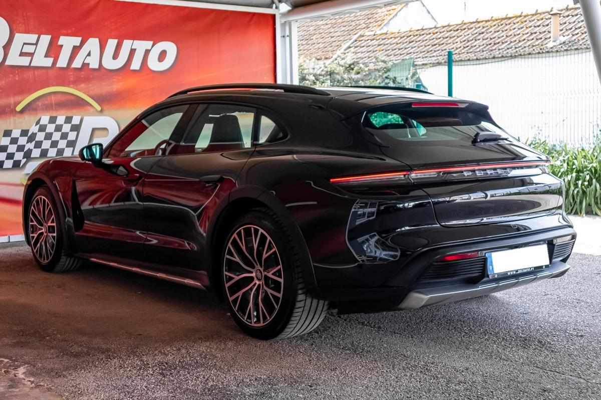 porsche-taycan-4-2022-eletrico