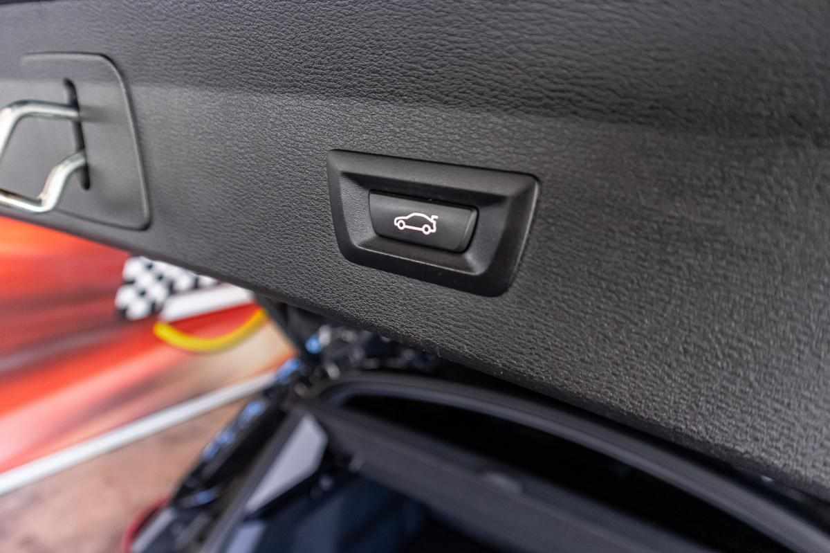 bmw-x1-sdrive16d-2020-diesel-1496cc