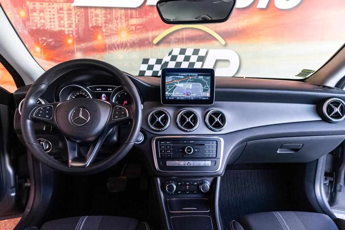 mercedes-benz-cla-200-cdi-2019-diesel-2143cc