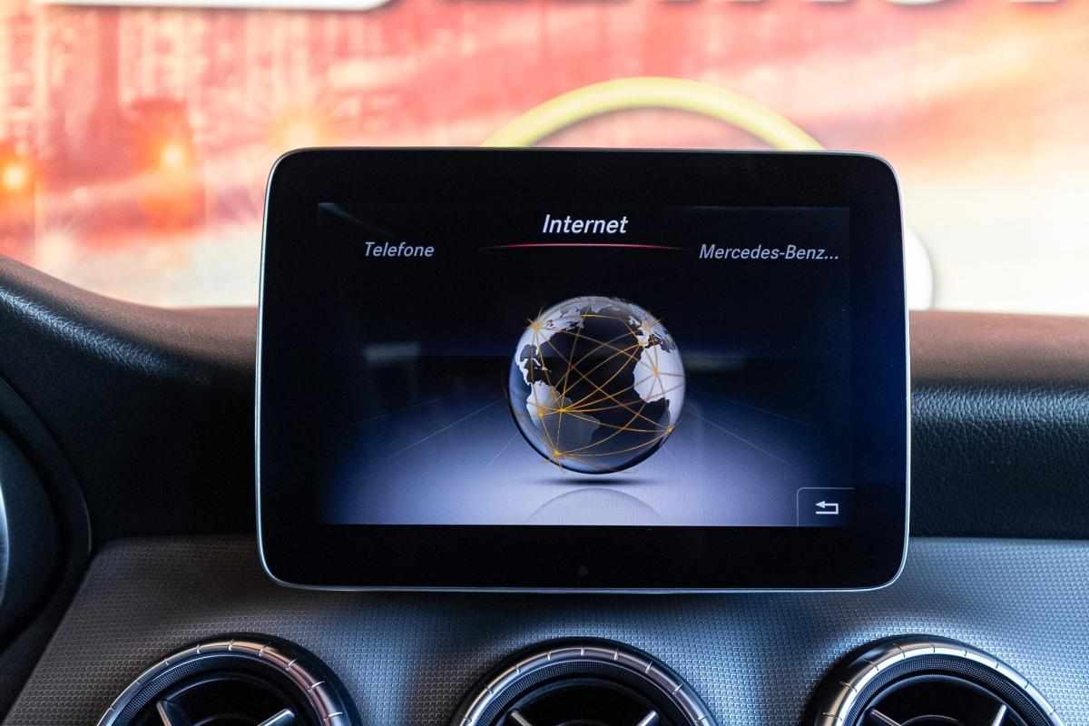 mercedes-benz-cla-200-cdi-2019-diesel-2143cc