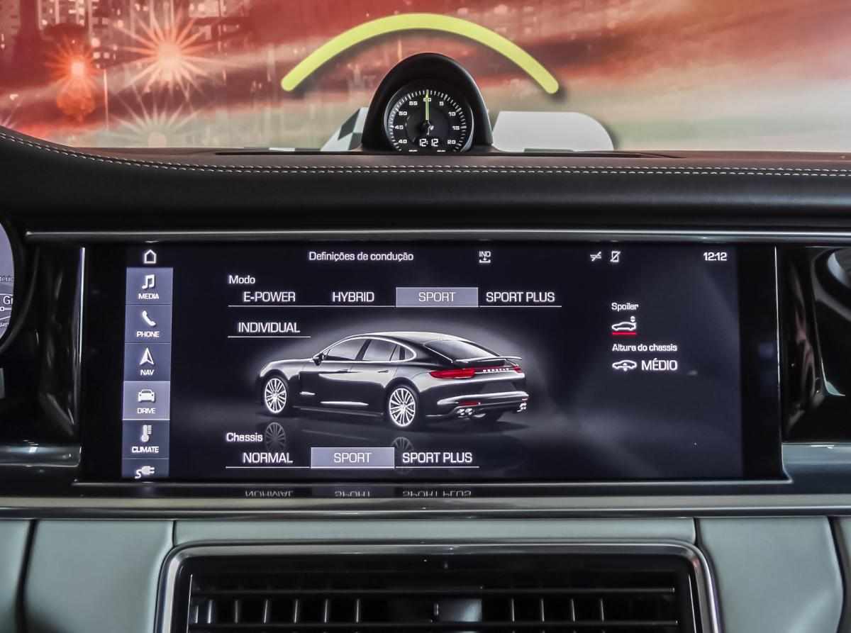 porsche-panamera-4-e-hybrid-2017-gasolina-2894cc