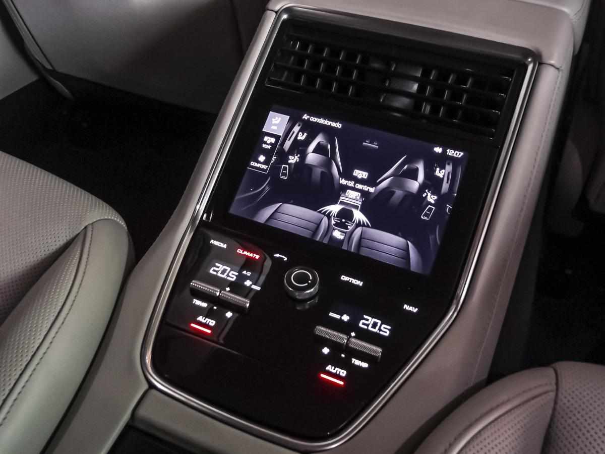 porsche-panamera-4-e-hybrid-2017-gasolina-2894cc