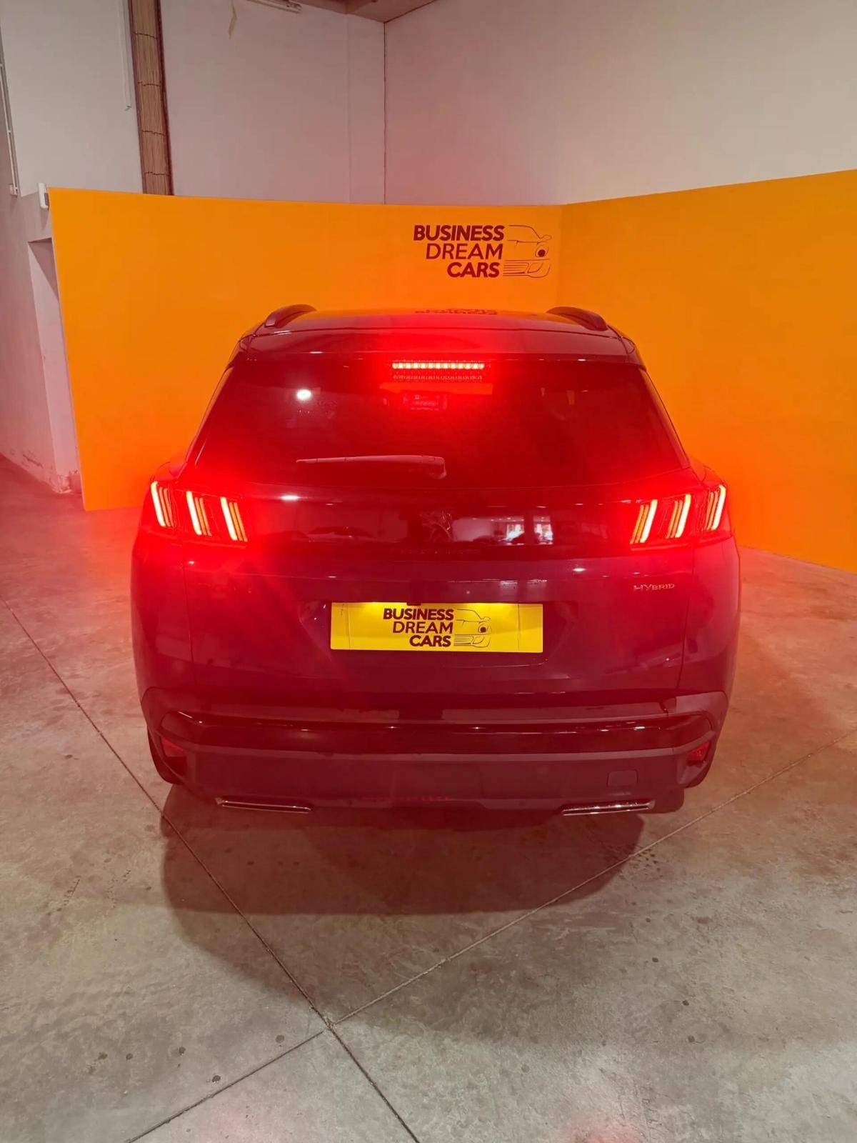peugeot-3008-2023-hibrido-a-gasolina-1598cc