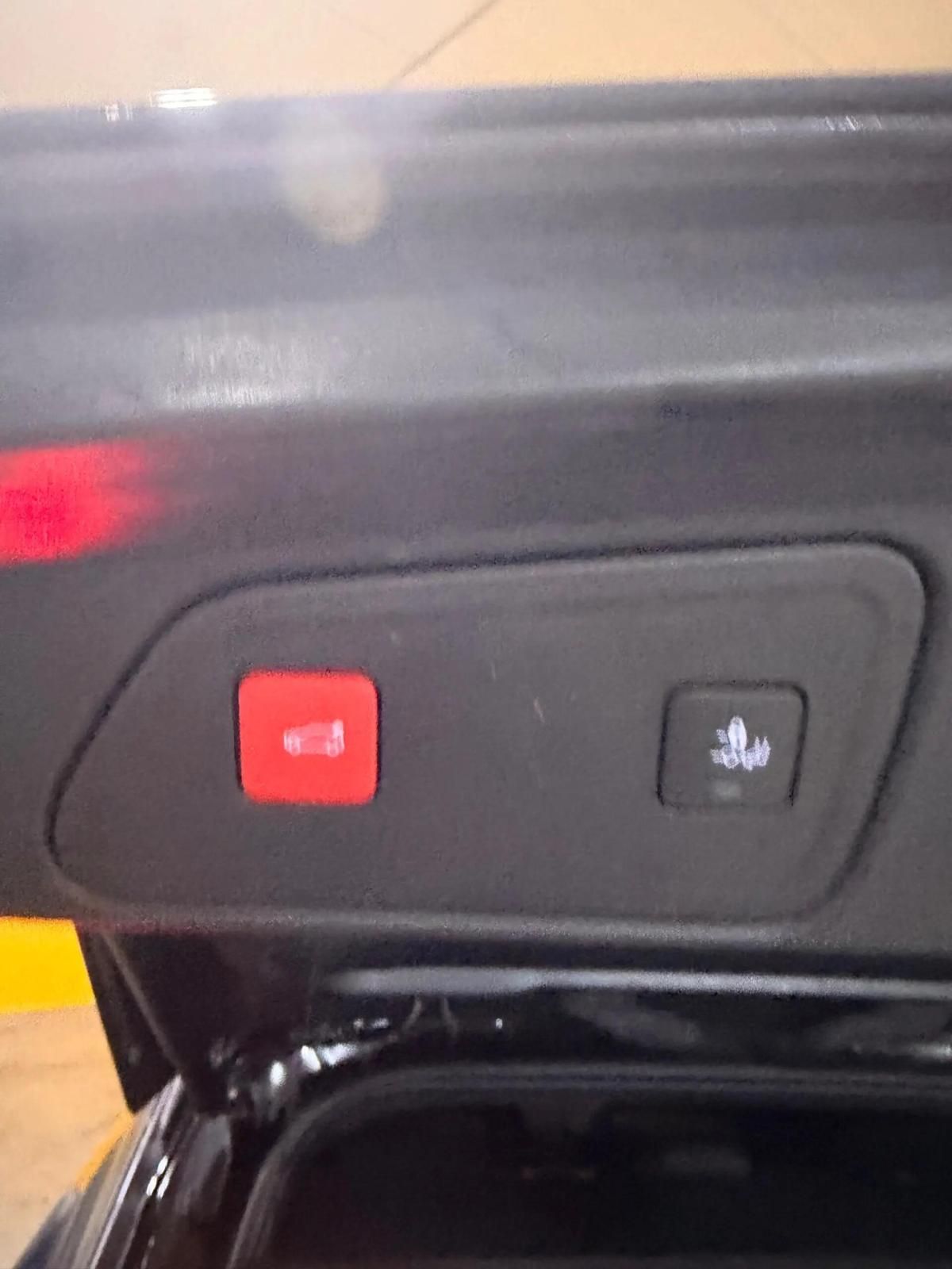 peugeot-3008-2023-hibrido-a-gasolina-1598cc