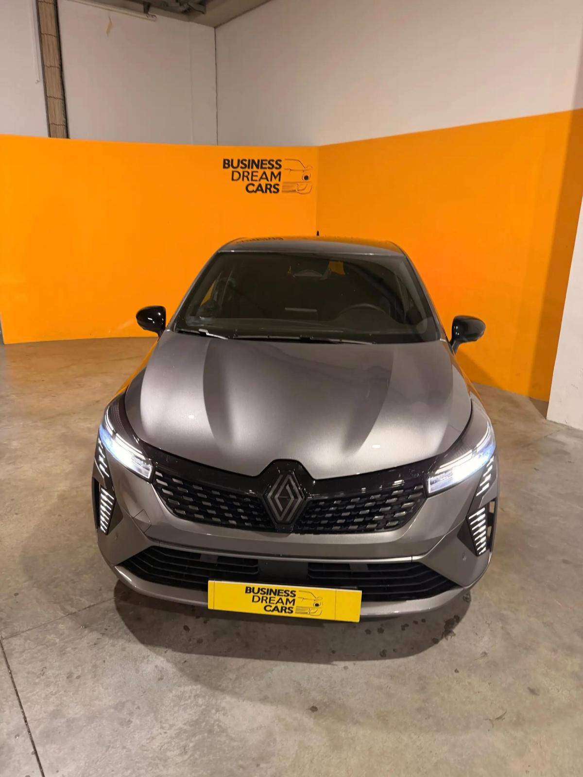 renault-clio-2025-hibrido-a-gasolina-1598cc
