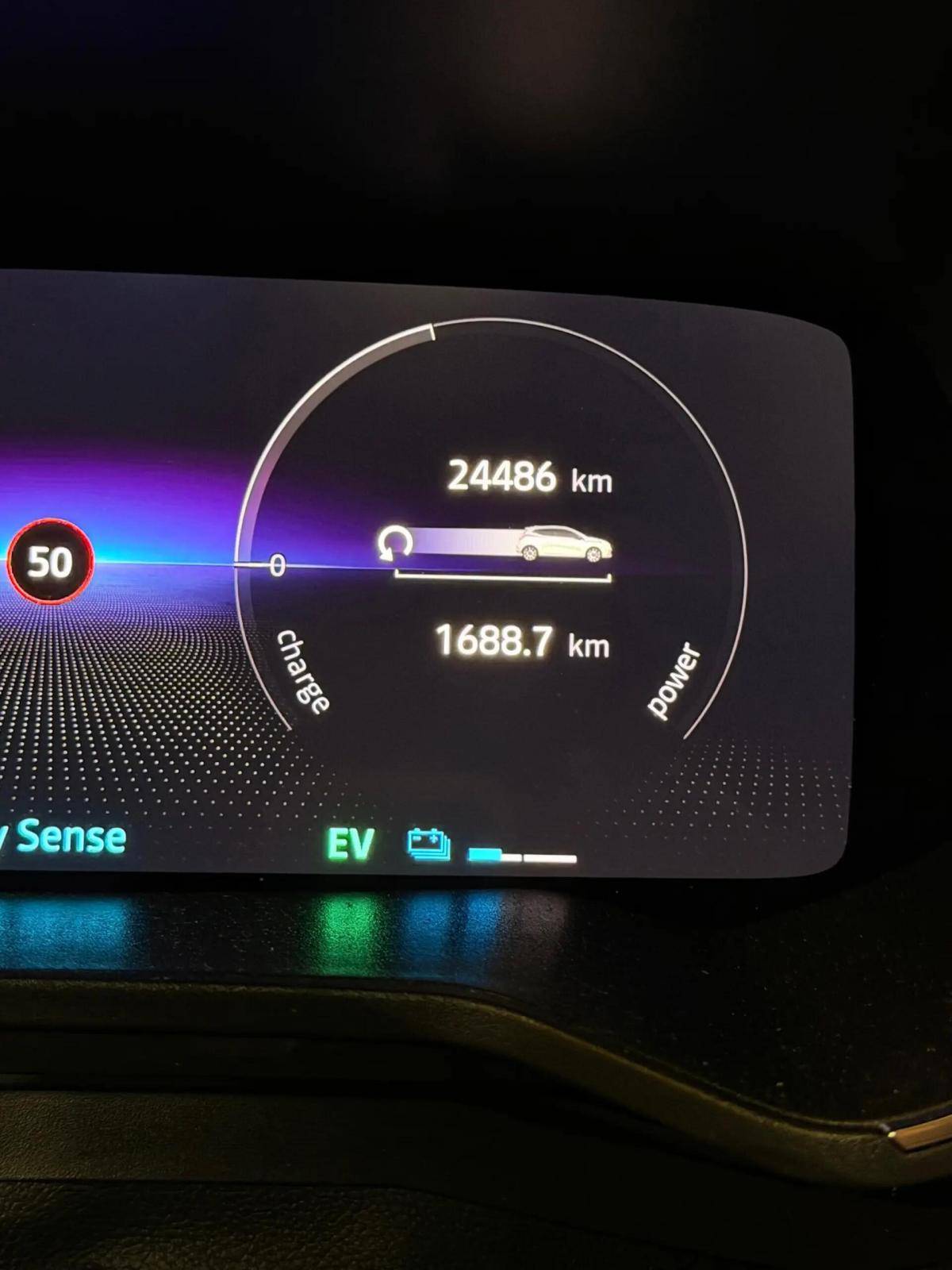 renault-clio-2025-hibrido-a-gasolina-1598cc