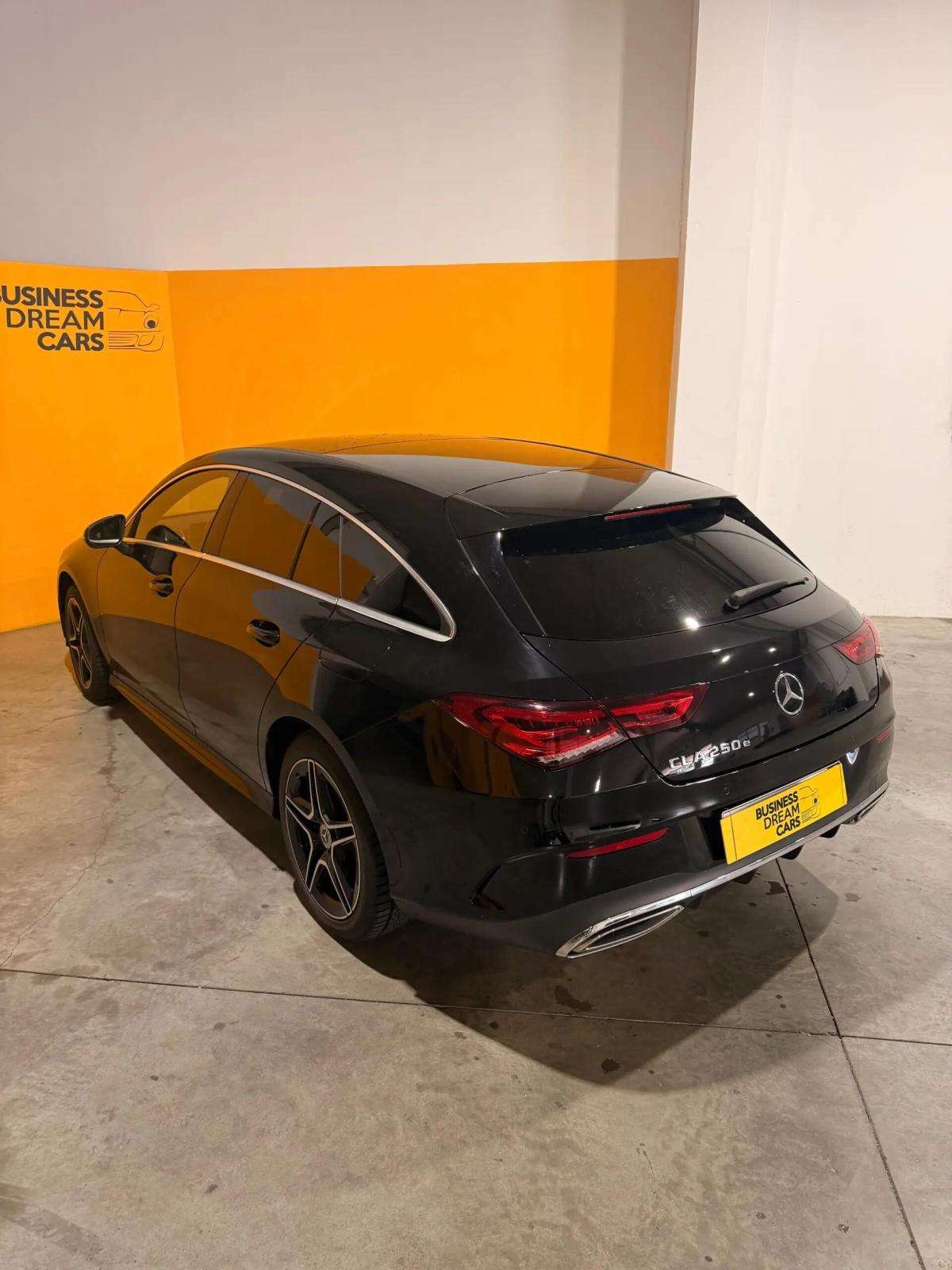 mercedes-benz-cla-250e-2023-hibrido-a-gasolina-1332cc