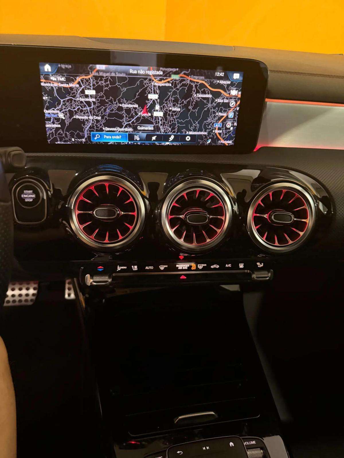 mercedes-benz-cla-250e-2023-hibrido-a-gasolina-1332cc
