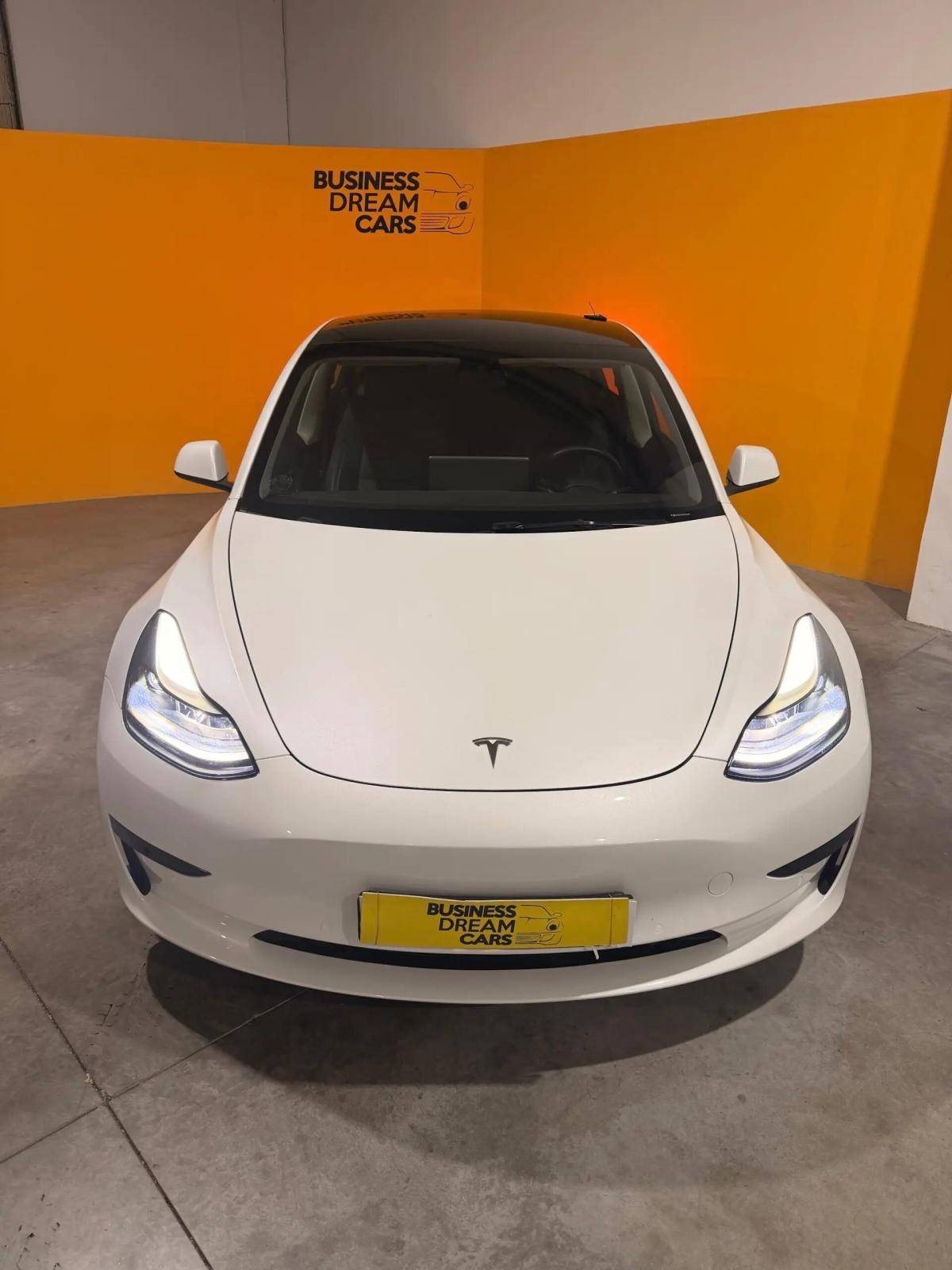 tesla-model-3-2021-eletrico-0cc