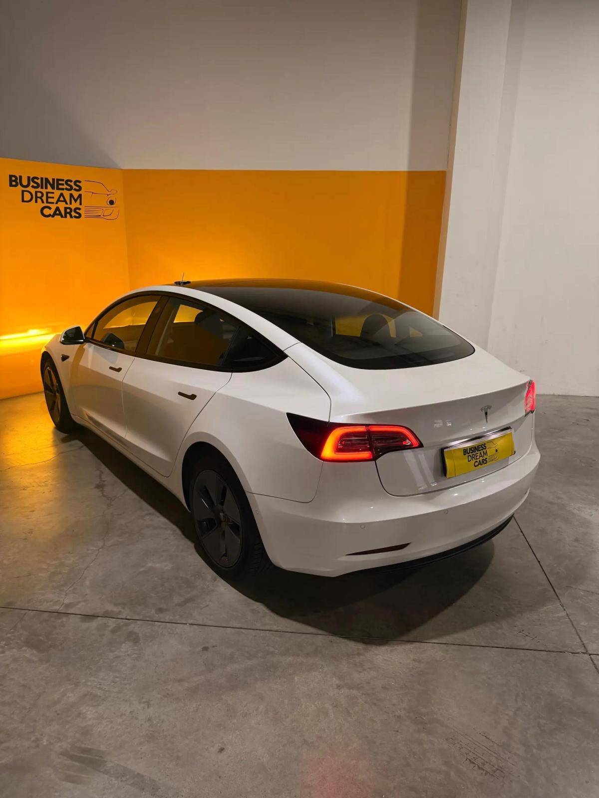 tesla-model-3-2021-eletrico-0cc