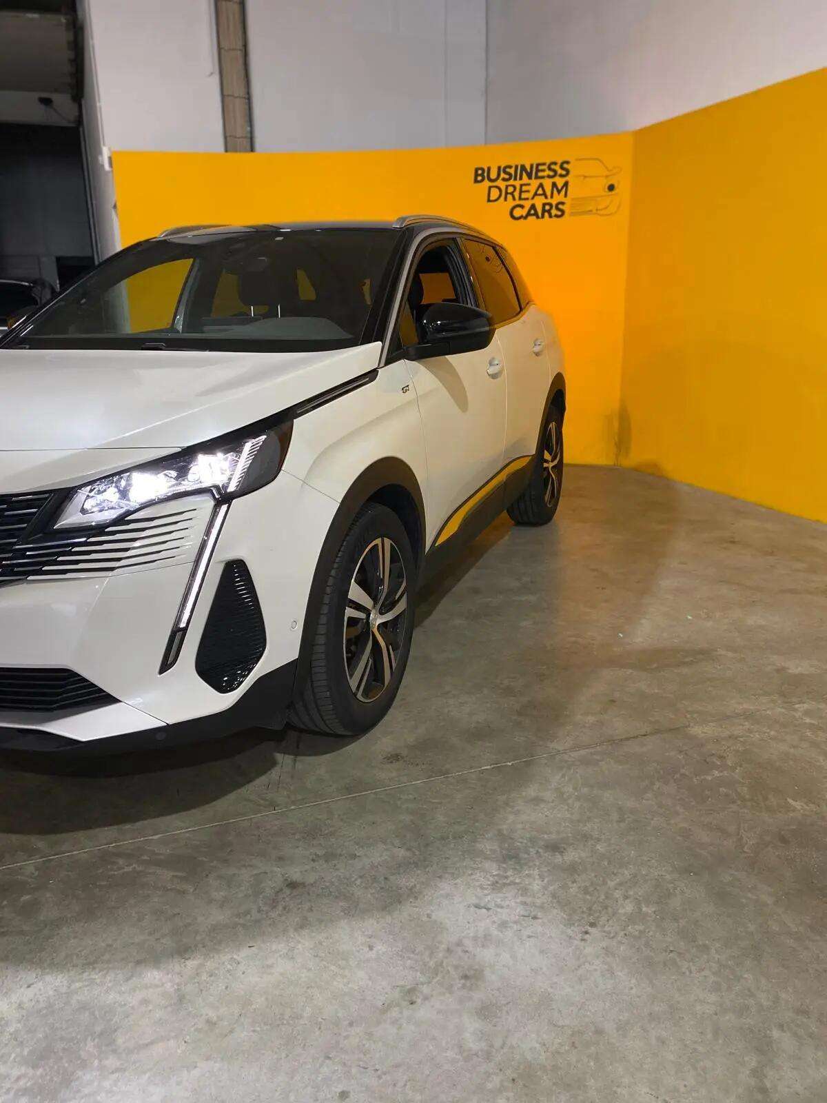 peugeot-3008-2023-gasolina-1199cc