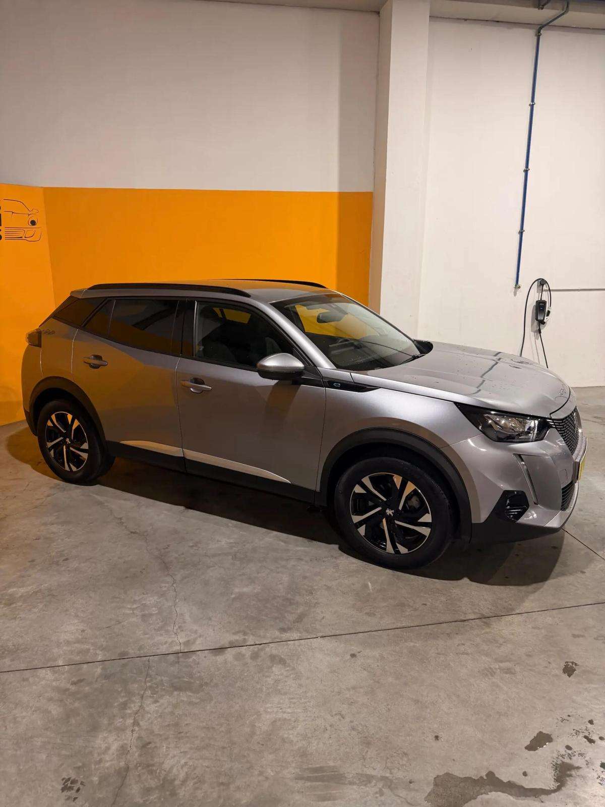 peugeot-e-2008-2021-eletrico-0cc