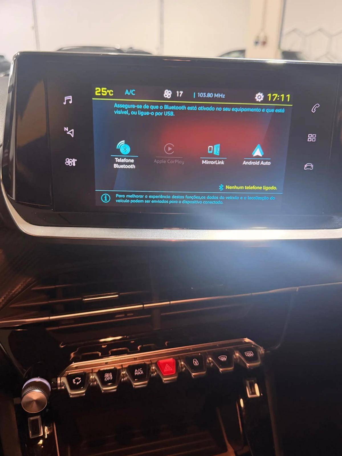 peugeot-e-2008-2022-eletrico-0cc